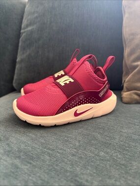 Nike Flex Runner 4 Baby Toddler Shoes / 7C